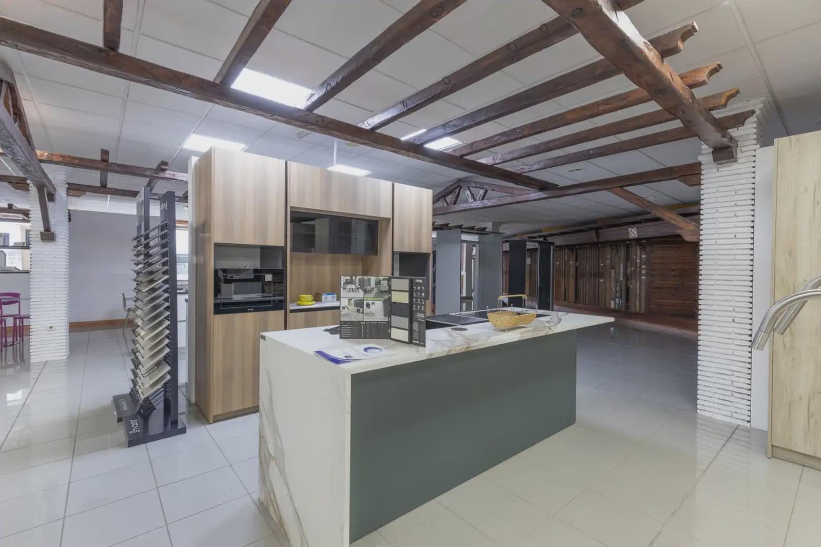 Local Comercial en Santa Fe en venta - 1.800.000 € (Ref: 9836911)