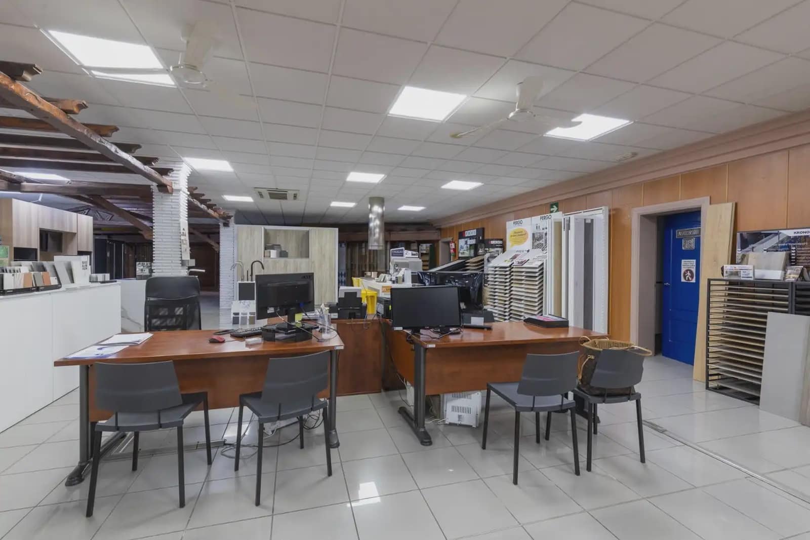 Local Comercial en Santa Fe en venta - 1.800.000 € (Ref: 9836911)