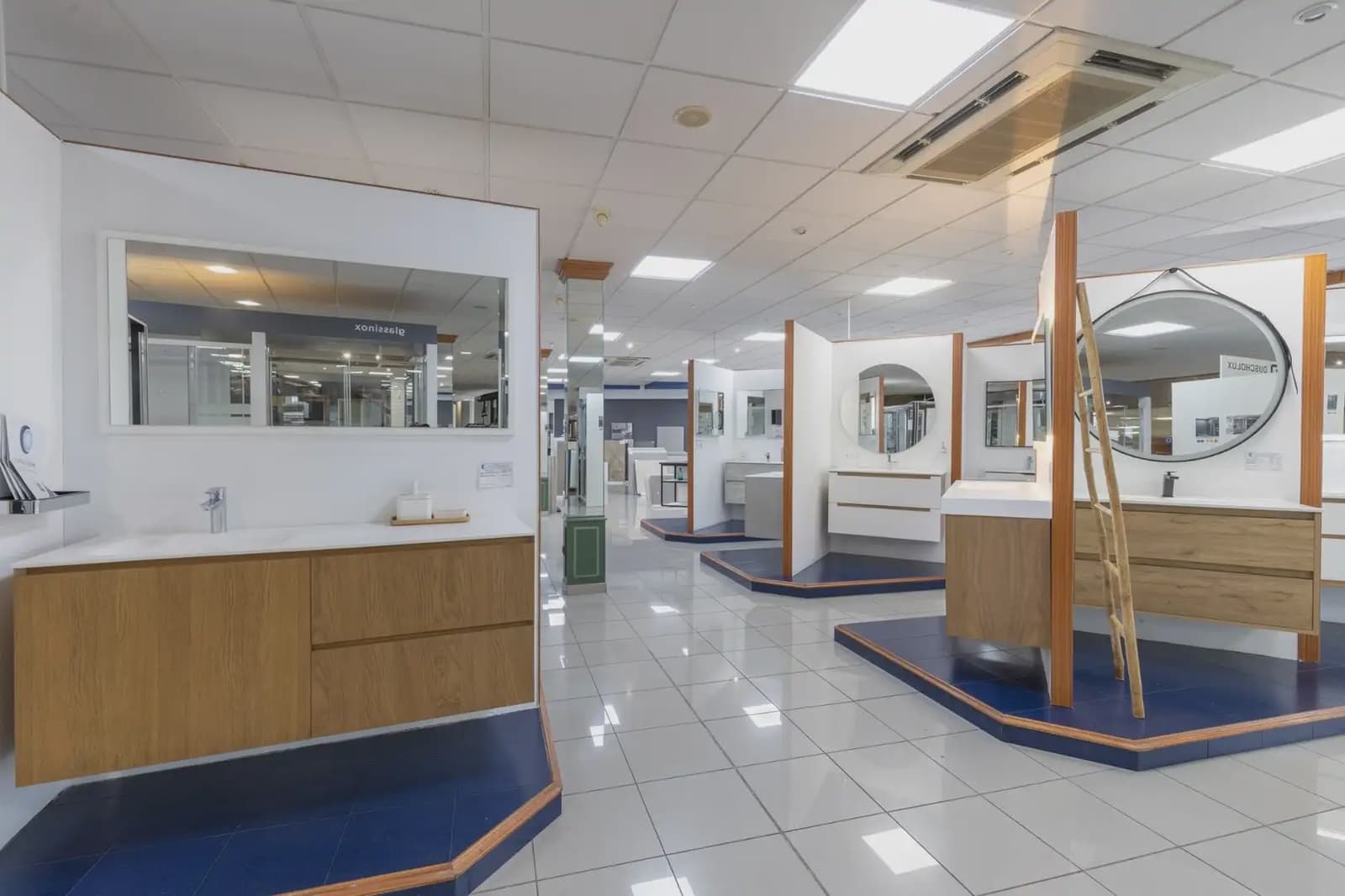 Local Comercial en Santa Fe en venta - 1.800.000 € (Ref: 9836911)