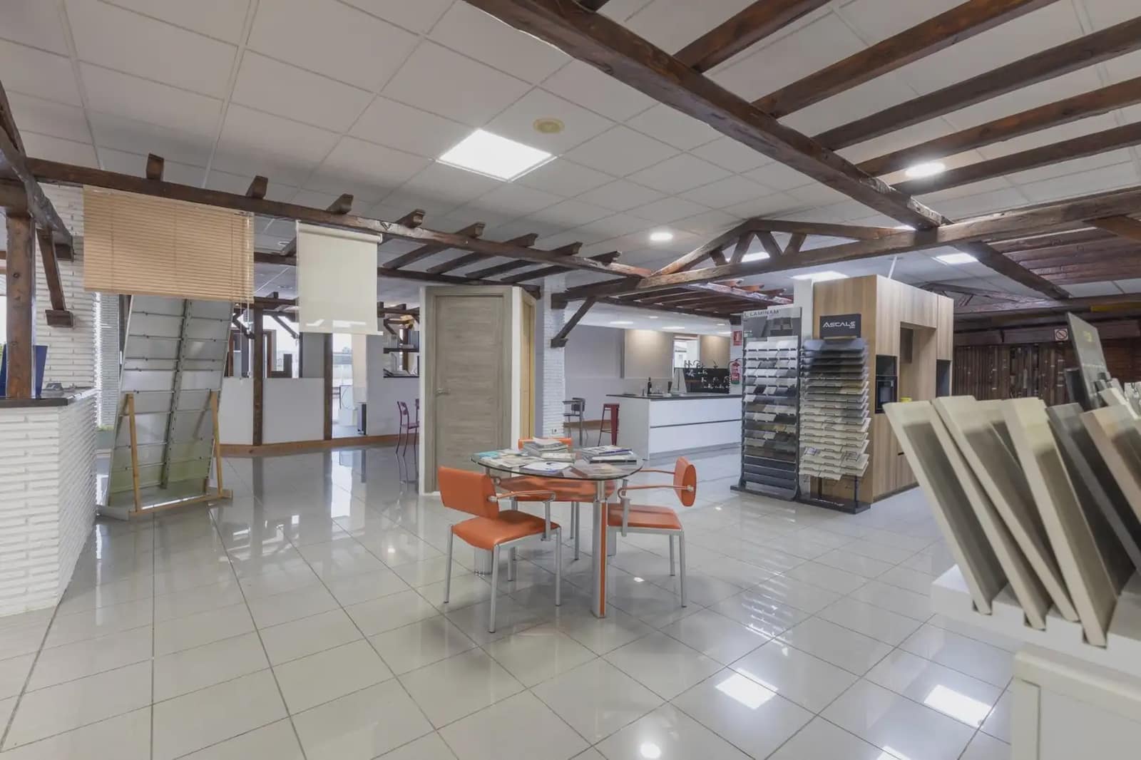 Local Comercial en Santa Fe en venta - 1.800.000 € (Ref: 9836911)
