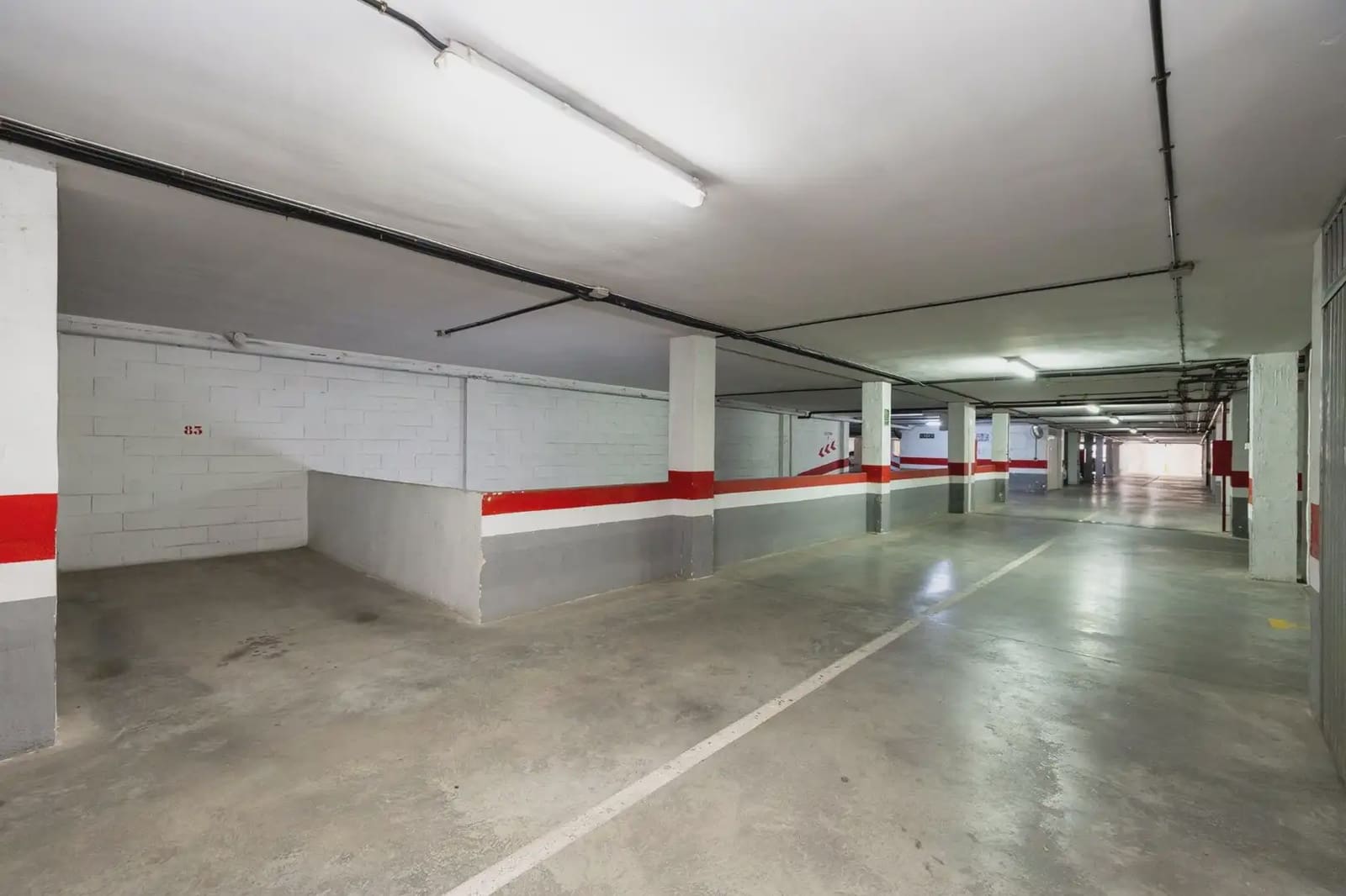 Garage for sale in Granada city - € 18,000 (Ref: 9836913)