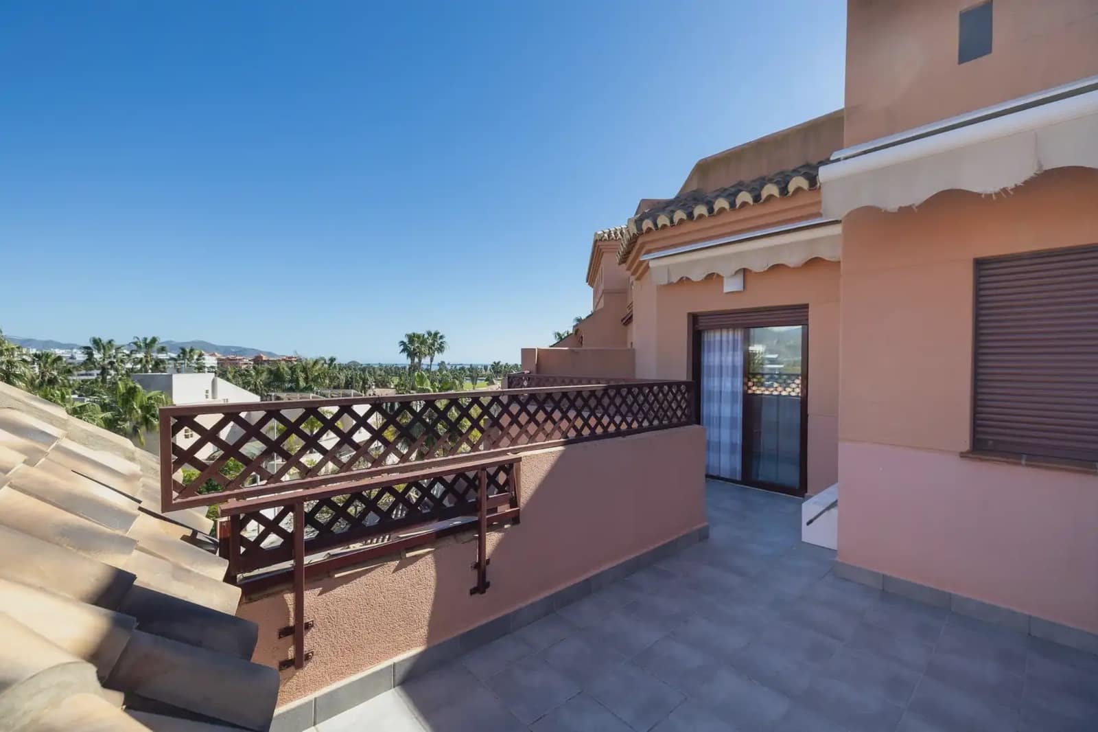 Penthouse te koop in Motril met zwembad garage - € 540.000 (Ref: 9836914)