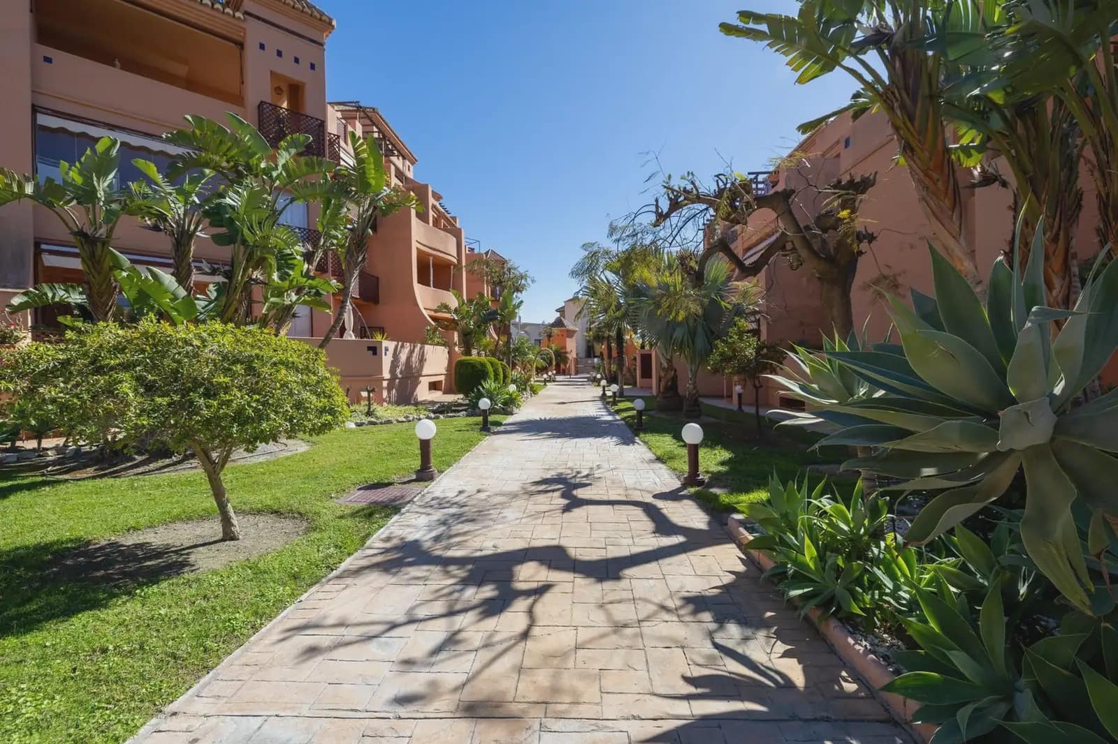 Penthouse te koop in Motril met zwembad garage - € 540.000 (Ref: 9836914)