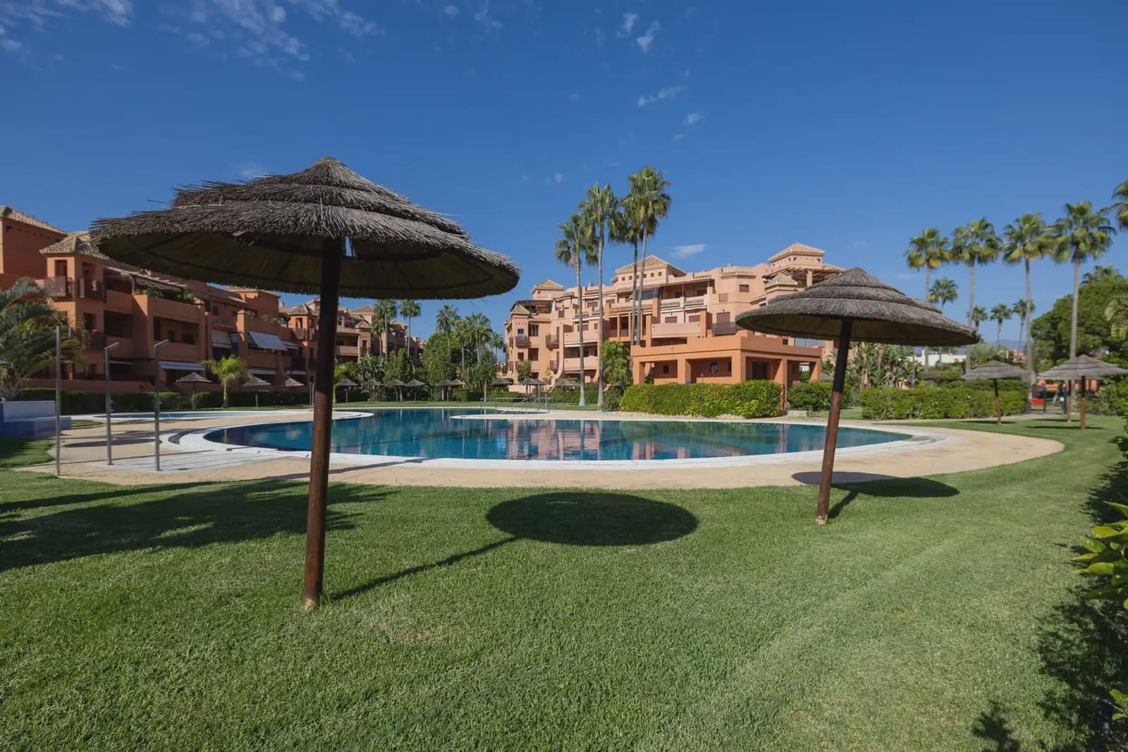 Penthouse te koop in Motril met zwembad garage - € 540.000 (Ref: 9836914)