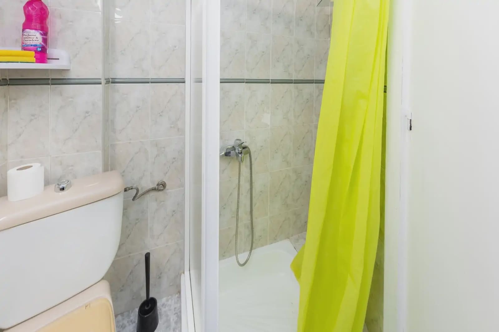 Flat for sale in Granada city - € 340,000 (Ref: 9836915)