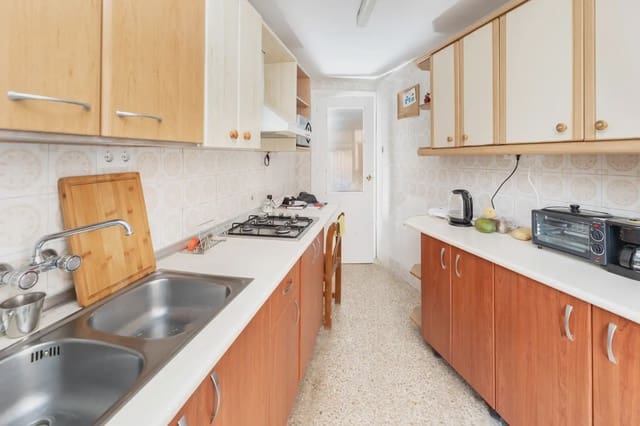 Leilighet til salgs i Centro - Sagrario, Granada by - € 340 000 (Ref: 9836915)