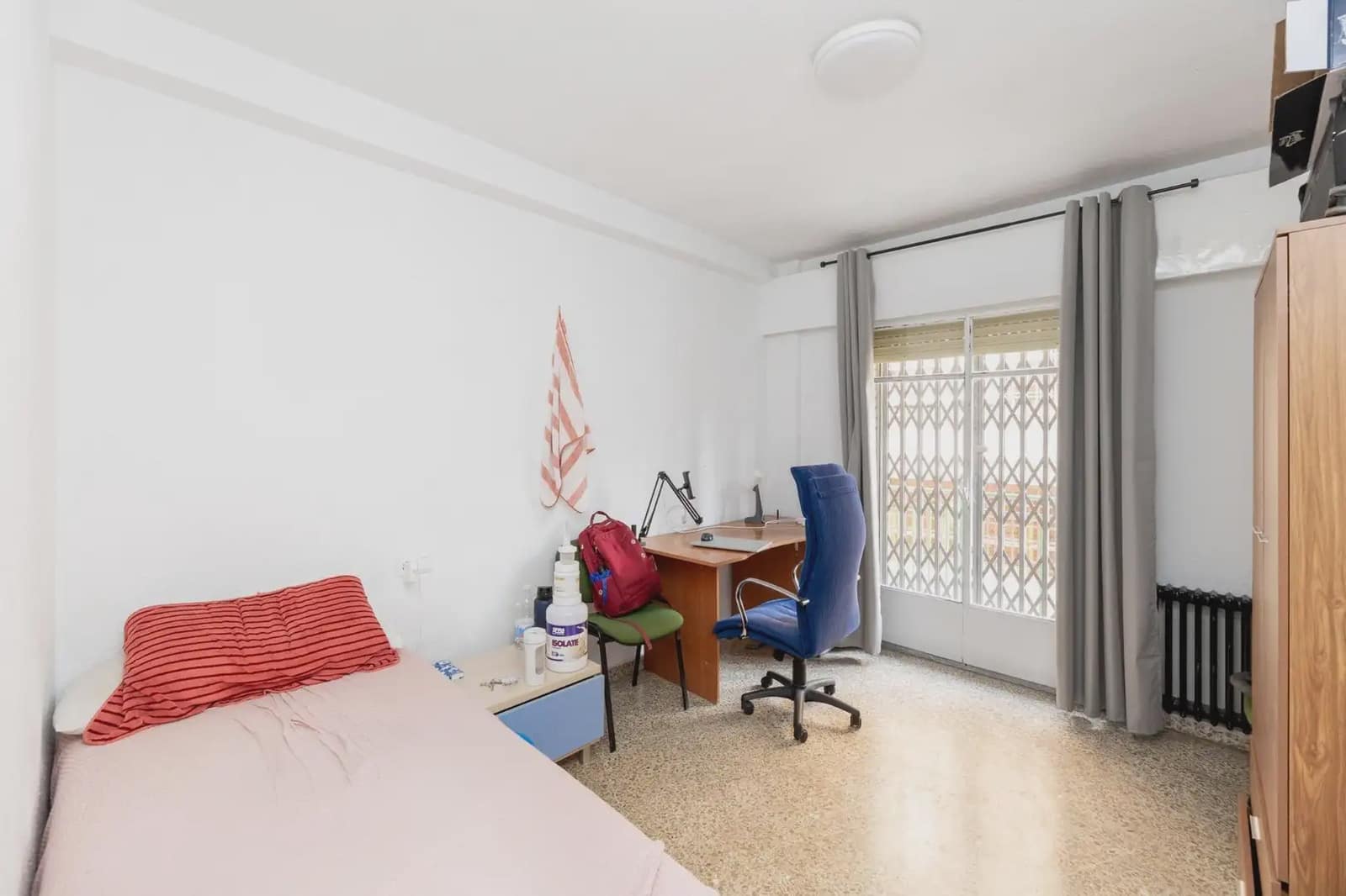 Flat for sale in Granada city - € 340,000 (Ref: 9836915)