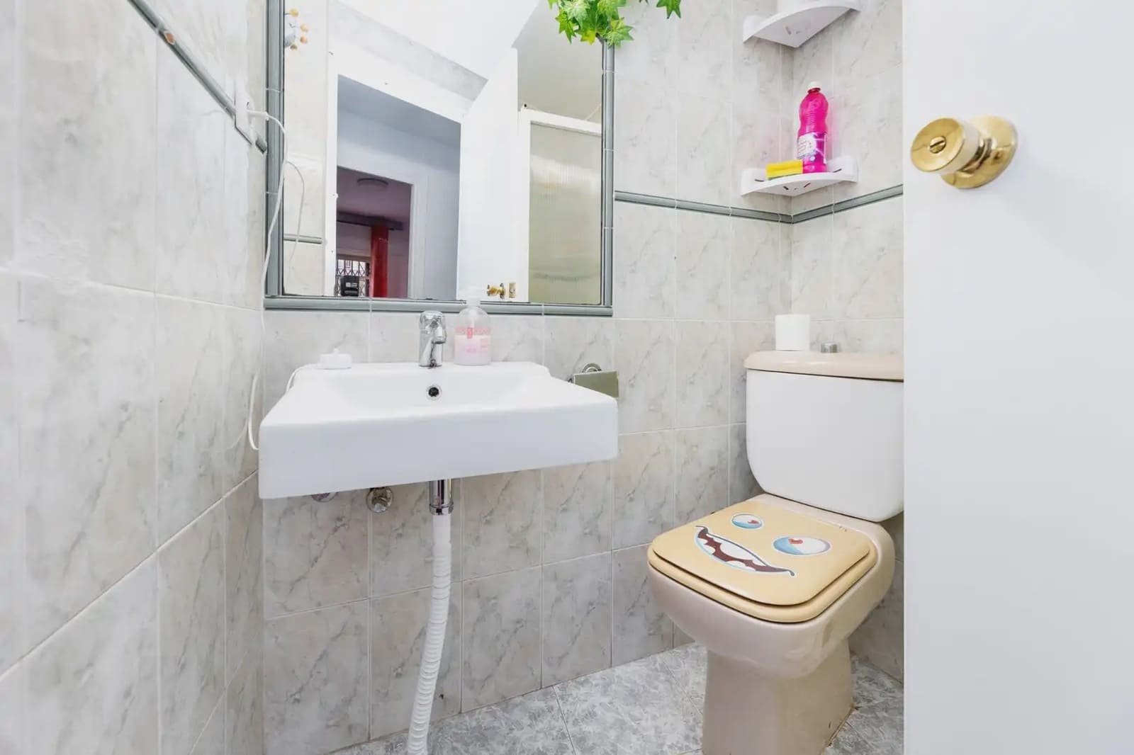 Flat for sale in Granada city - € 340,000 (Ref: 9836915)
