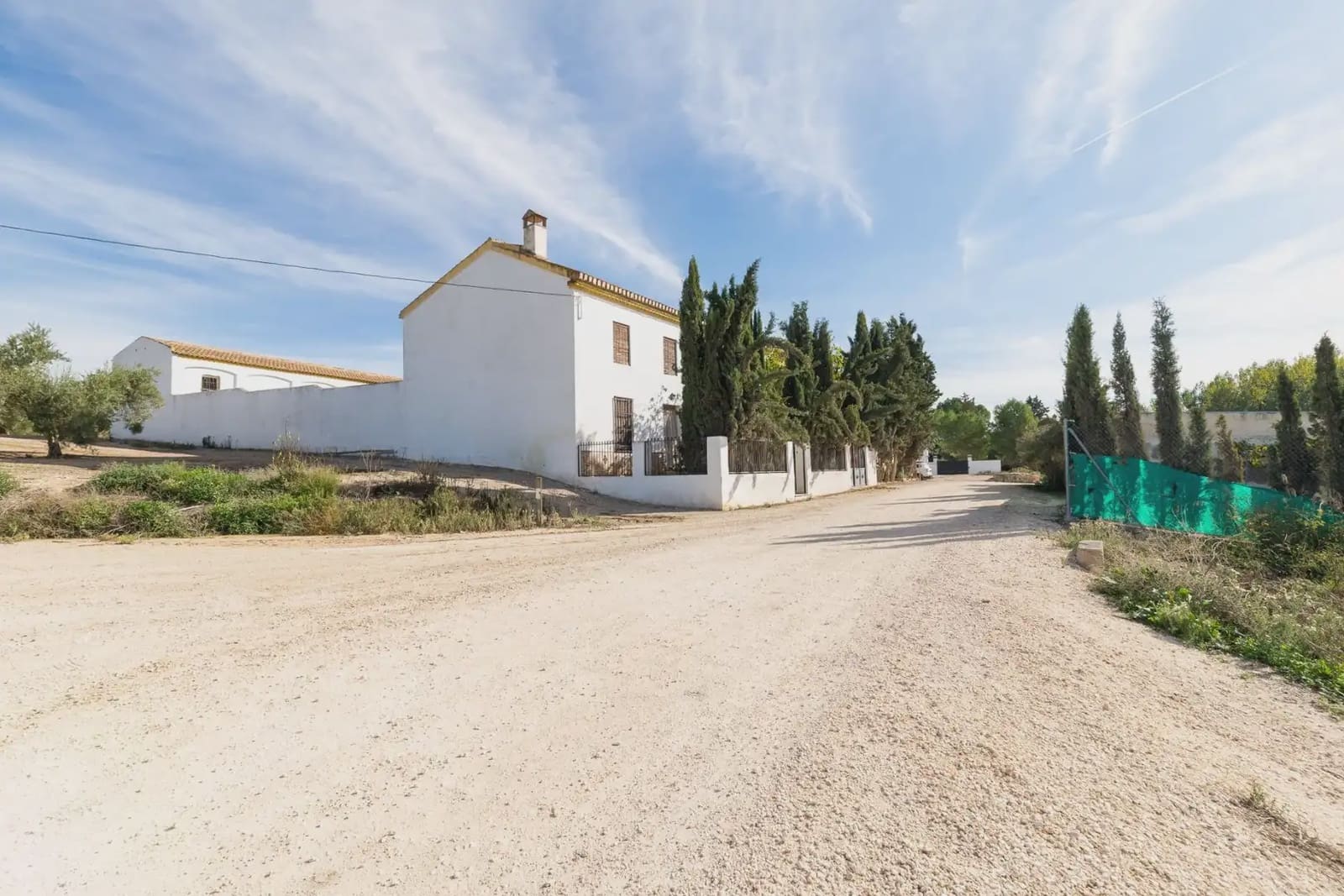 Finca/Herregård til salgs i Pinos Puente med garasje - € 199 900 (Ref: 9836916)