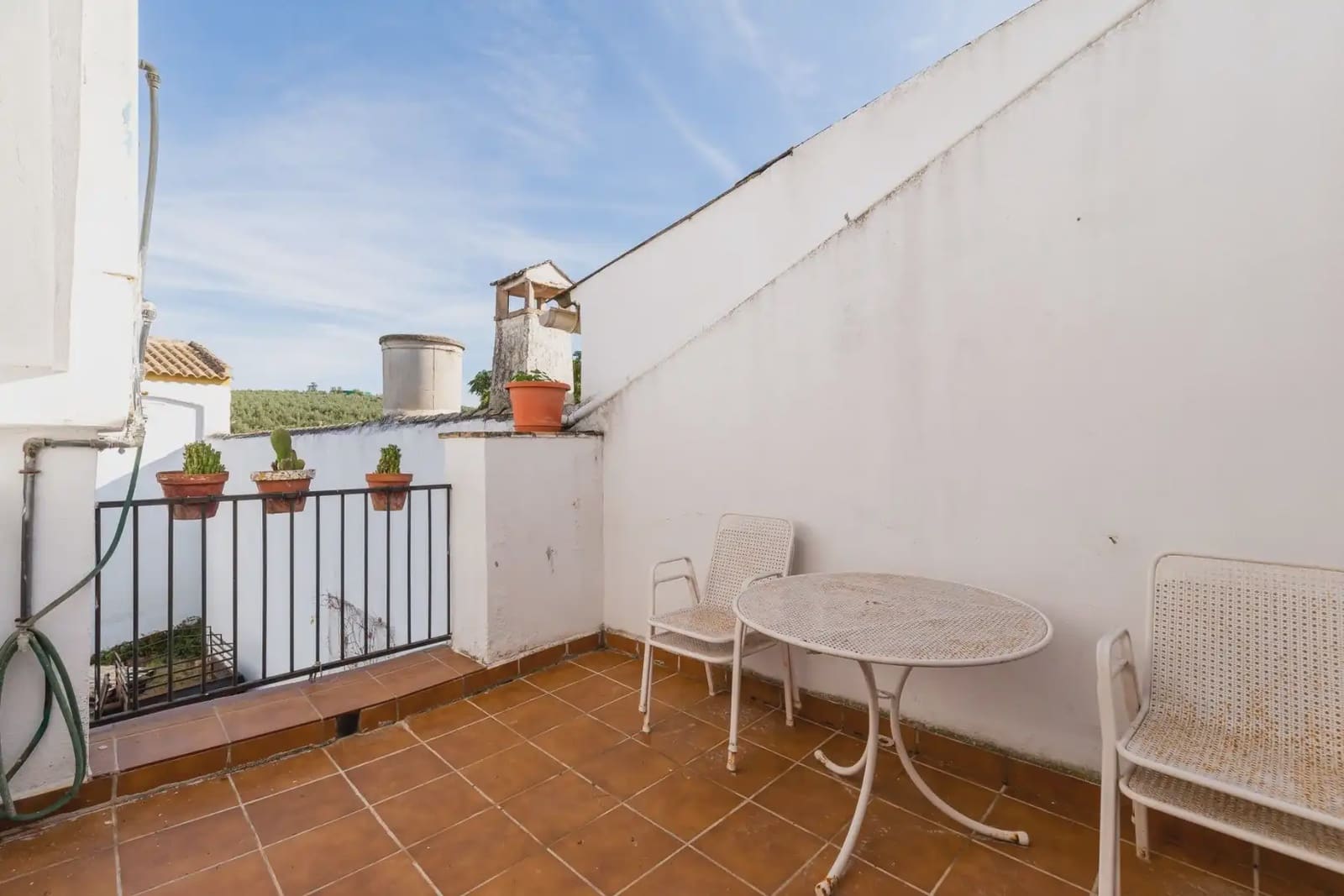 Finca/Herregård til salgs i Pinos Puente med garasje - € 199 900 (Ref: 9836916)