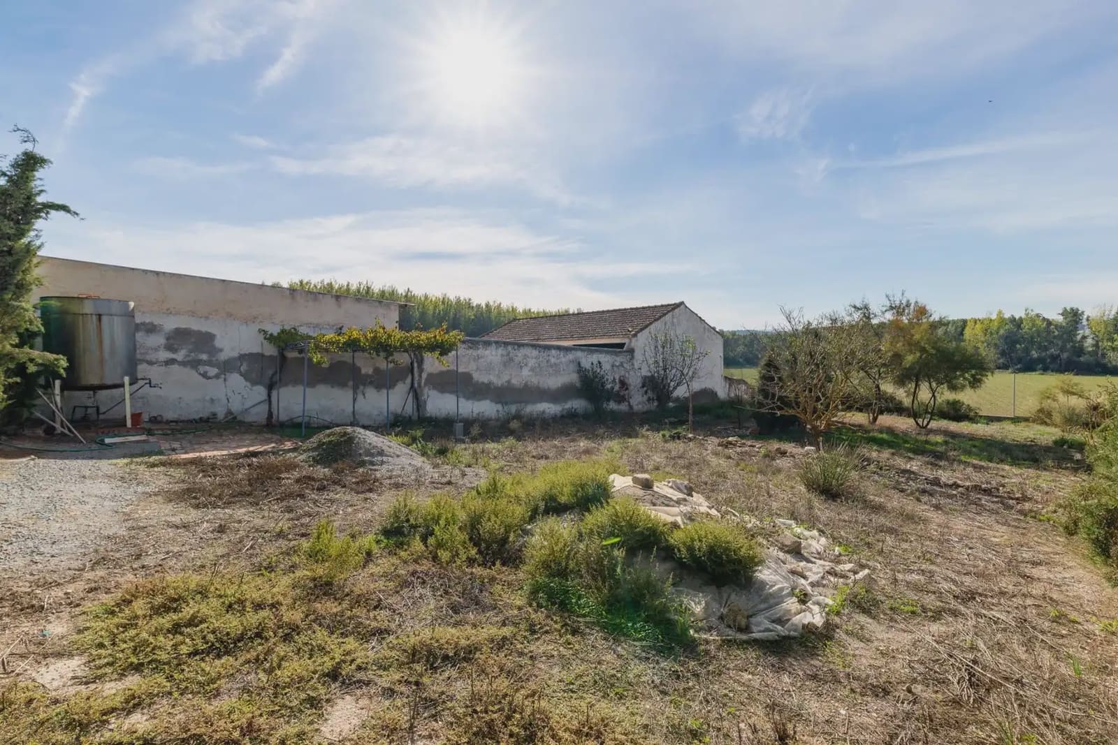 Finca/Herregård til salgs i Pinos Puente med garasje - € 199 900 (Ref: 9836916)