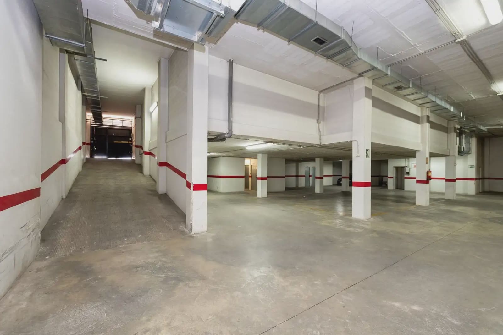 Garage for sale in Peligros - € 19,990 (Ref: 9836917)