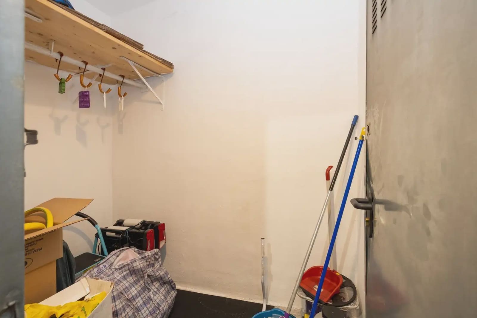 Garage for sale in Peligros - € 19,990 (Ref: 9836917)