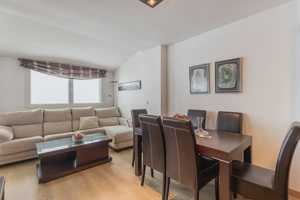 Flat te koop in Sierra Nevada met garage - € 240.000 (Ref: 9836918)