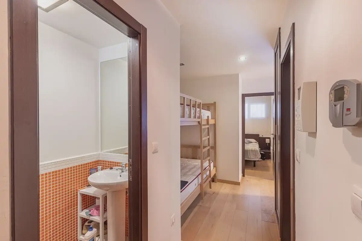 Flat te koop in Sierra Nevada met garage - € 240.000 (Ref: 9836918)