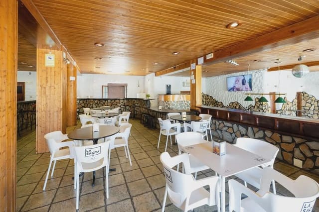 Företag till salu i Huéneja - 245 000 € (Ref: 9836923)
