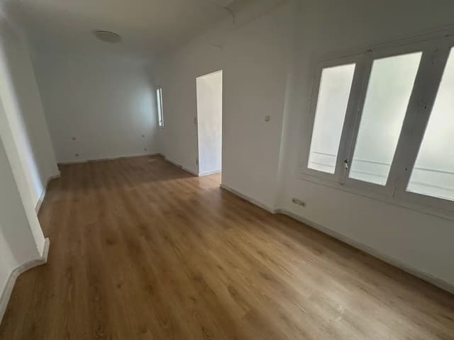 Office for rent in San Matías - Realejo, Granada city - € 1,200 (Ref: 9836924)