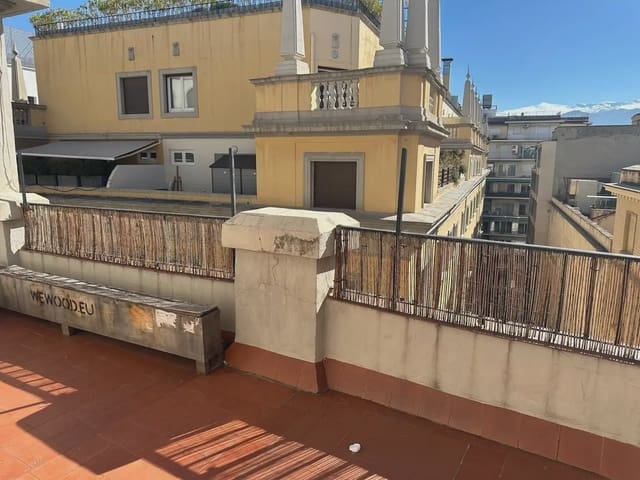 Office for rent in San Matías - Realejo, Granada city - € 1,200 (Ref: 9836924)