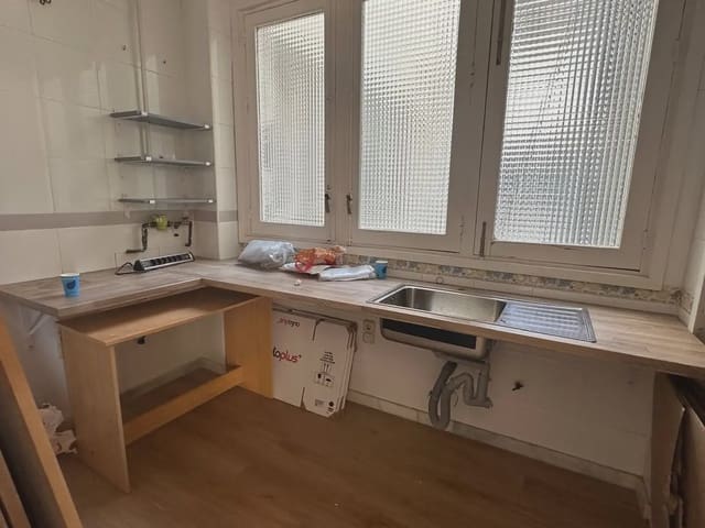 Office for rent in San Matías - Realejo, Granada city - € 1,200 (Ref: 9836924)