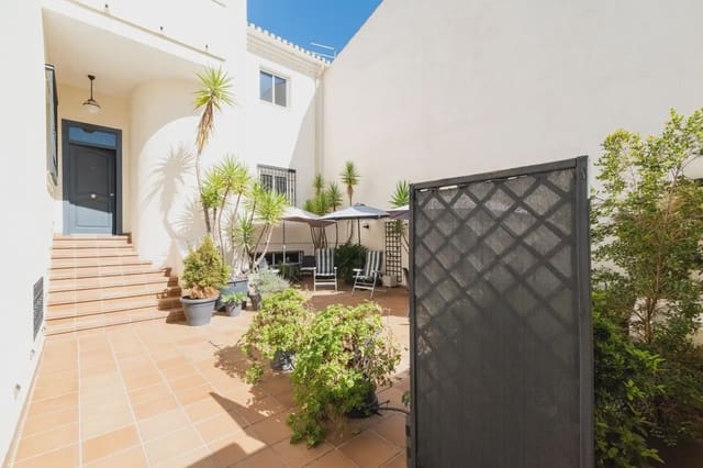 Villa til salgs i Santa Fe med garasje - € 319 900 (Ref: 9836926)