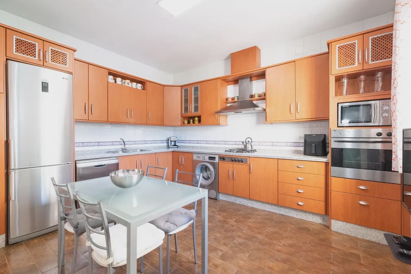 Villa for sale in Santa Fe with garage - € 319,900 (Ref: 9836926)