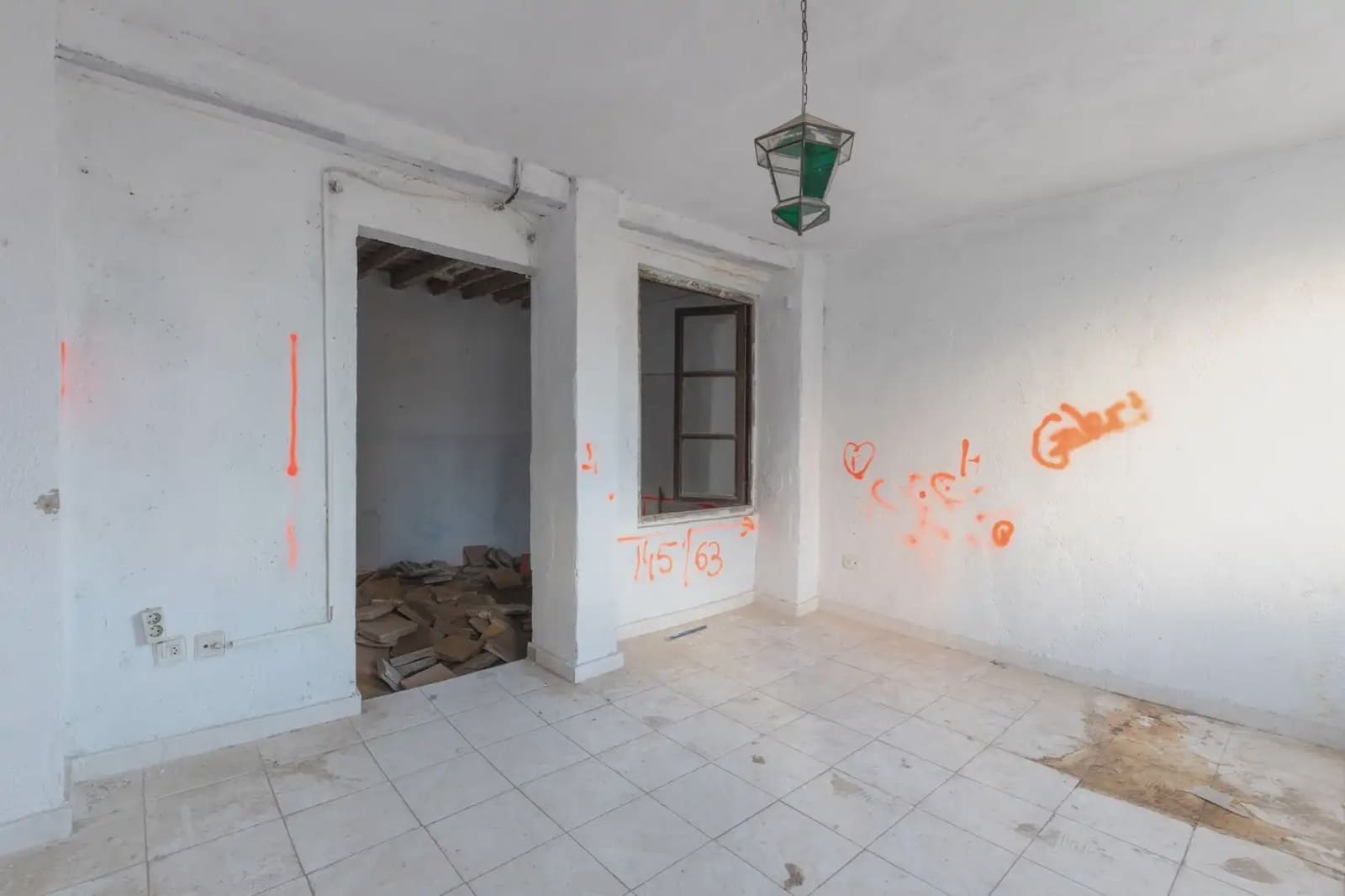 Local Comercial en Granada ciudad en venta - 370.000 € (Ref: 9836930)