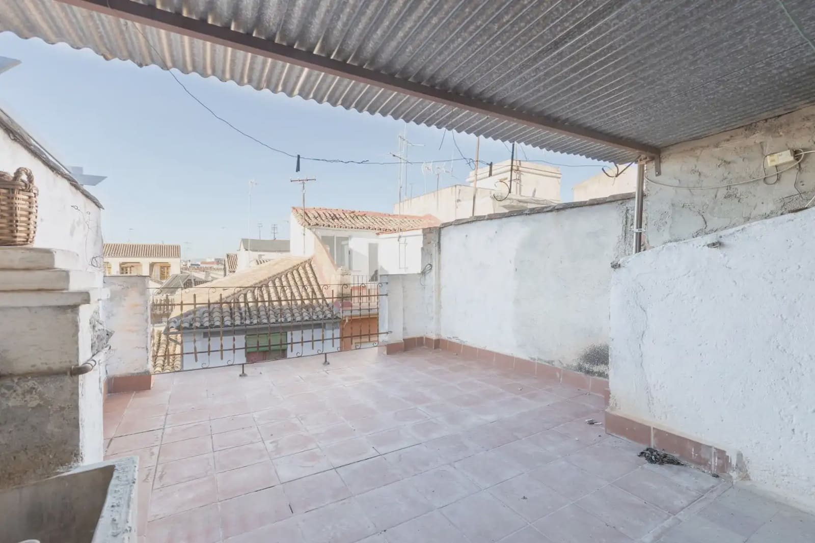 Local Comercial en Granada ciudad en venta - 370.000 € (Ref: 9836930)