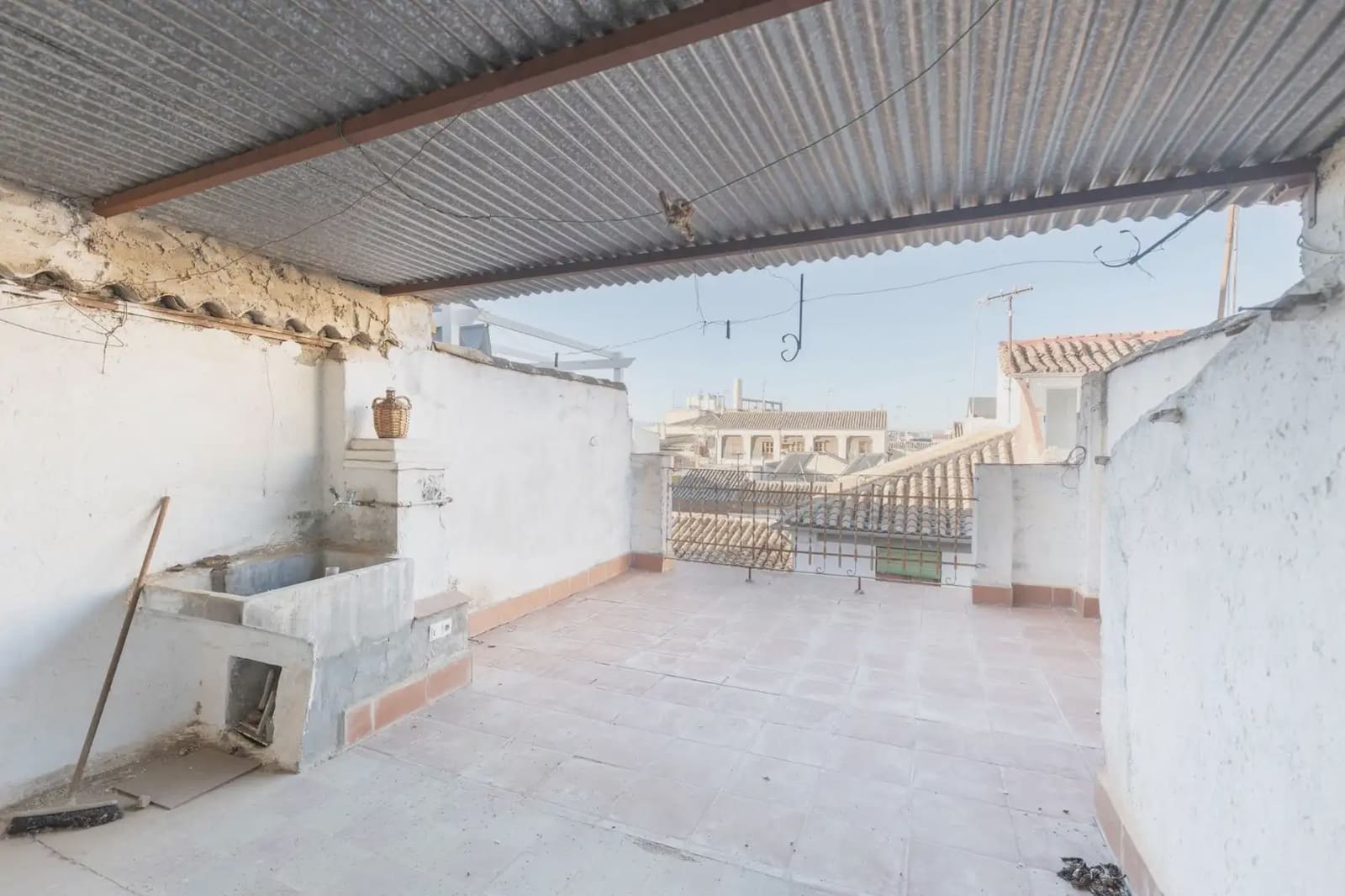 Local Comercial en Granada ciudad en venta - 370.000 € (Ref: 9836930)