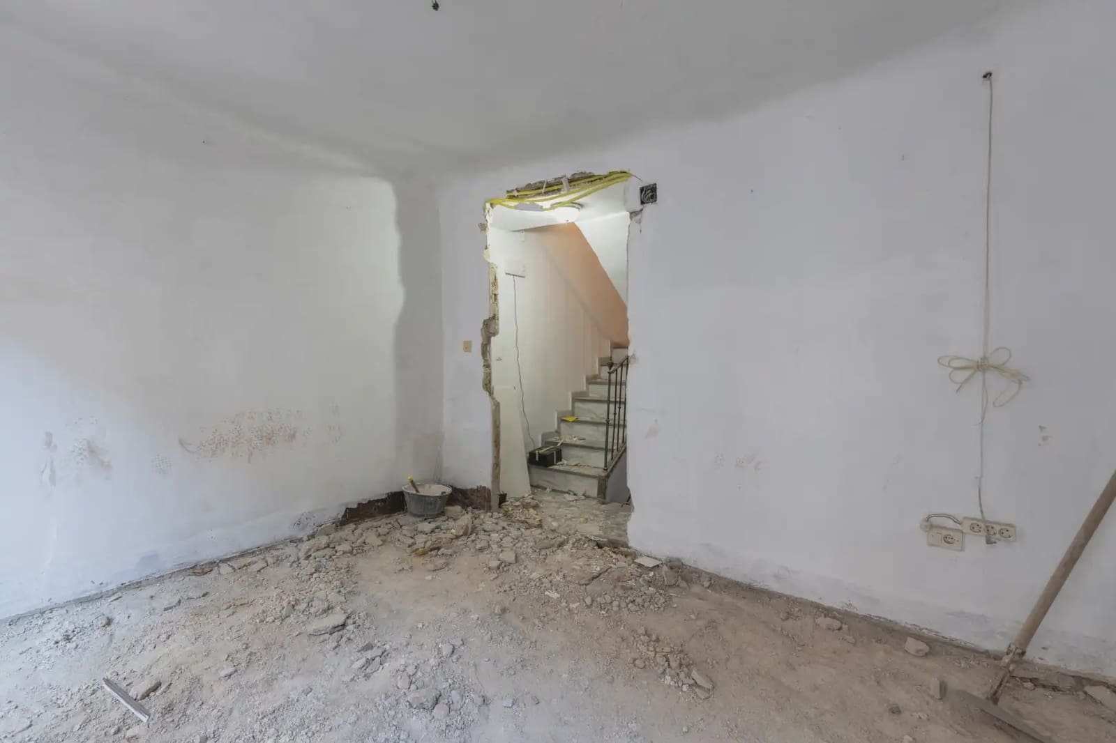Local Comercial en Granada ciudad en venta - 370.000 € (Ref: 9836930)