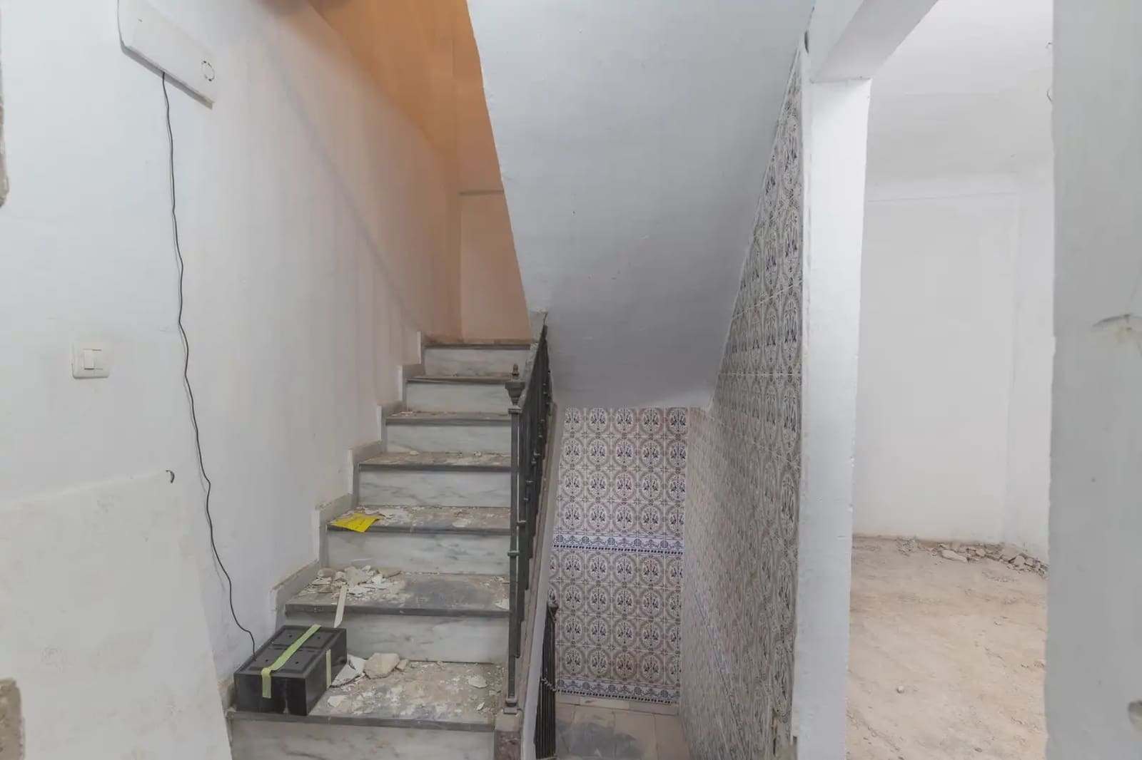 Local Comercial en Granada ciudad en venta - 370.000 € (Ref: 9836930)