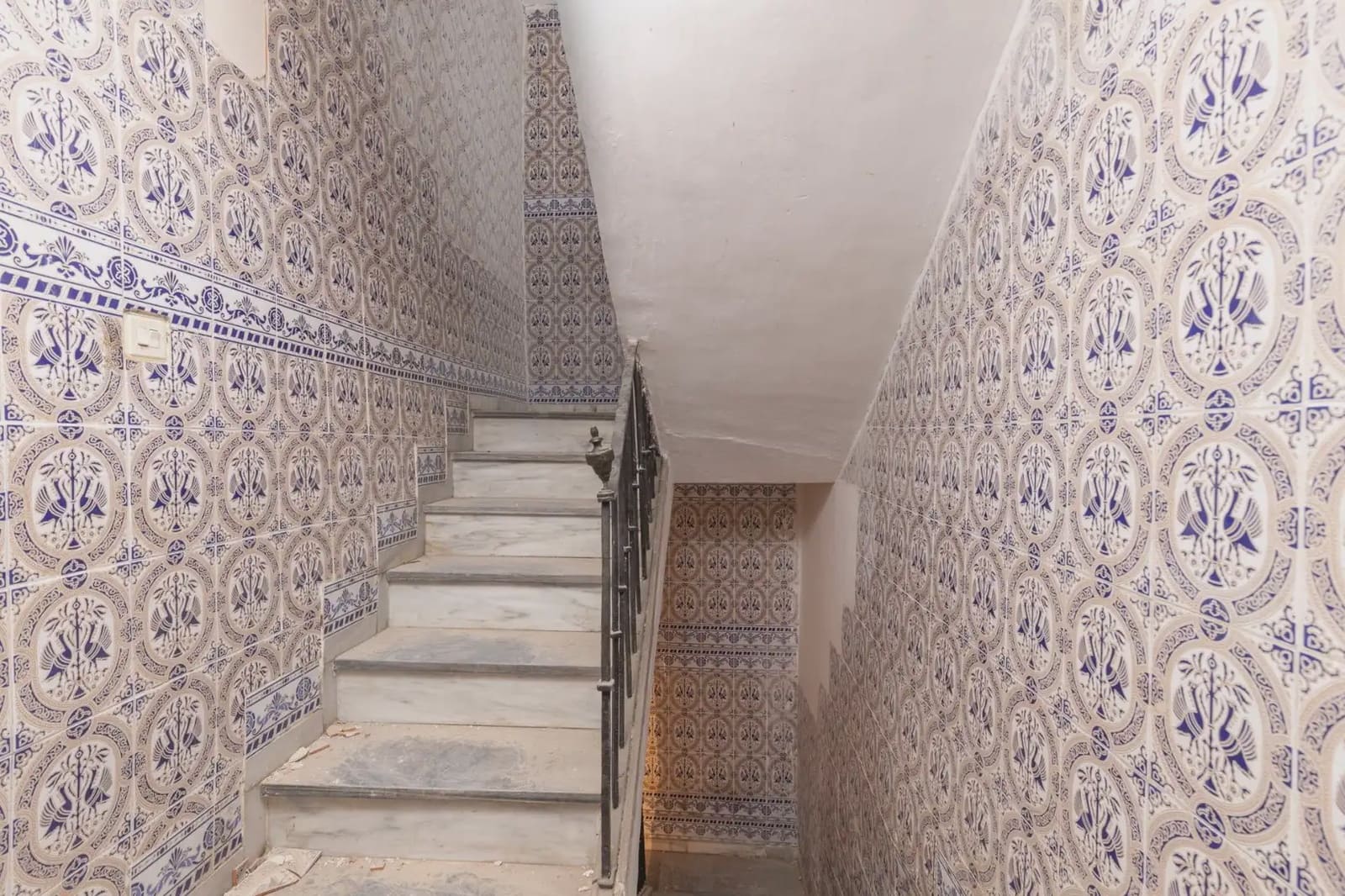 Local Comercial en Granada ciudad en venta - 370.000 € (Ref: 9836930)