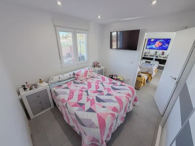 2 chambre Villa/Maison à vendre à Otura avec piscine garage - 235 000 € (Ref: 9836931)
