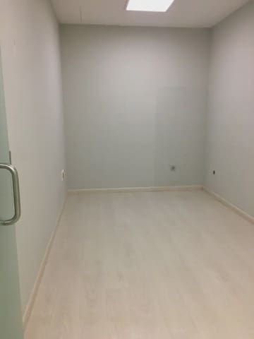 Kommersiell til leie i Figares, Granada by med garasje - € 3 500 (Ref: 9836933)