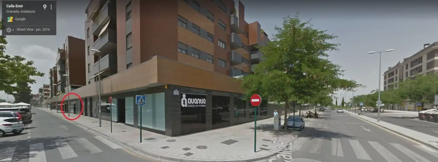 Kommersiell til leie i Granada by med garasje - € 3 500 (Ref: 9836933)
