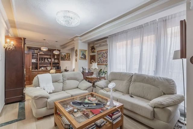 Mieszkanie na sprzedaż w Camino de Ronda - Rosaleda, Miasto Grenada z garażem - 459 900 € (Ref: 9836935)