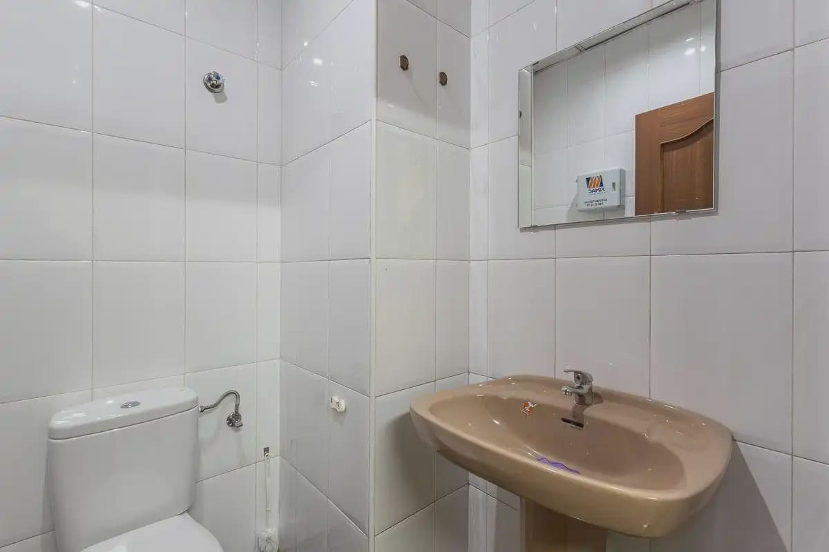 Local Comercial en Granada ciudad en venta - 395.000 € (Ref: 9836938)