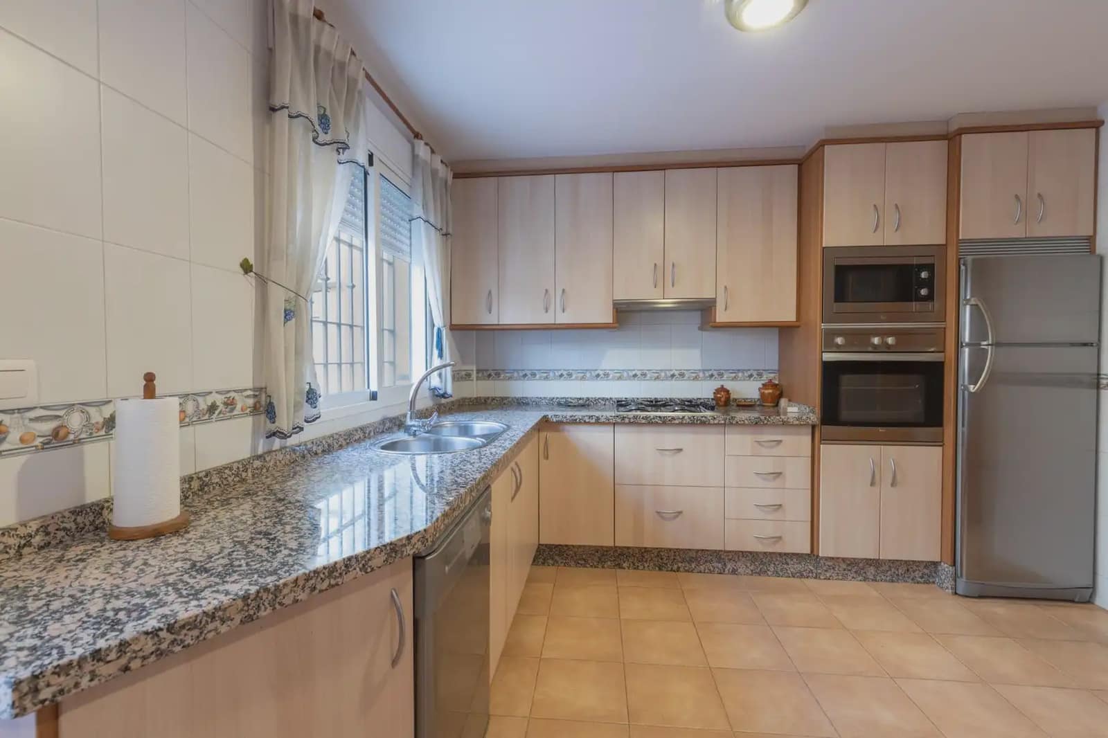 Omakotitalo myytävänä paikassa Maracena mukana 
autotalli - 275 000 € (Ref: 9836939)