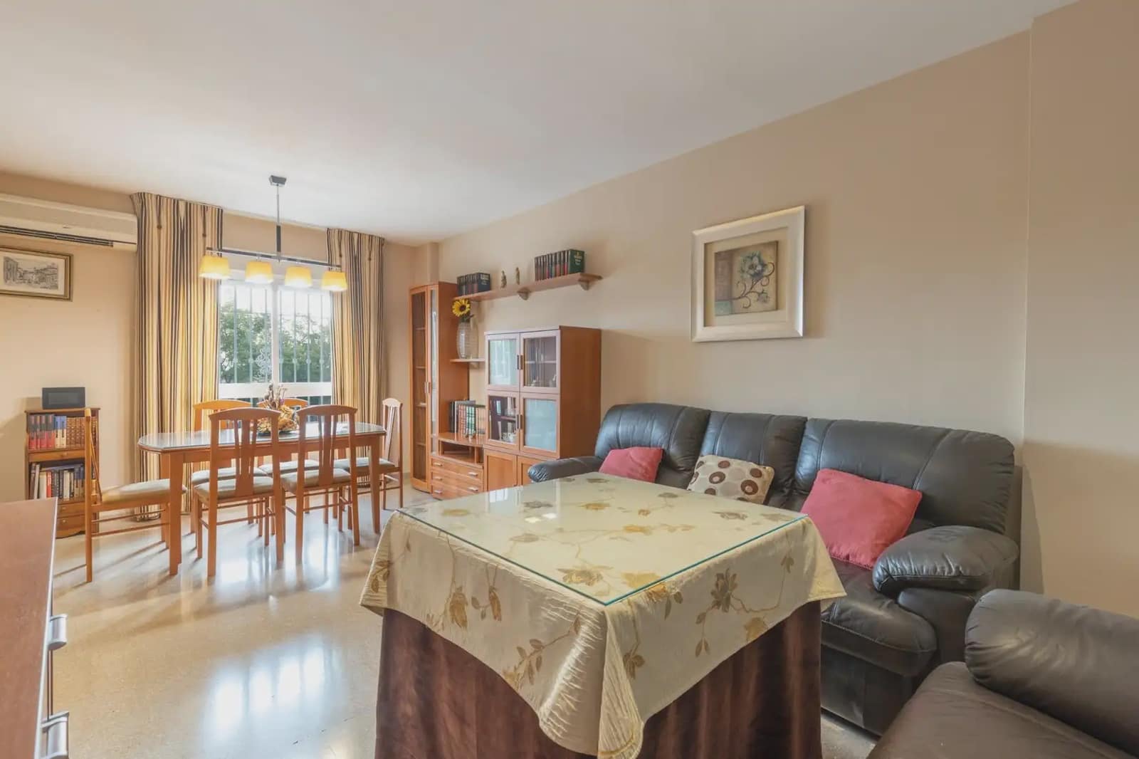 Omakotitalo myytävänä paikassa Maracena mukana 
autotalli - 275 000 € (Ref: 9836939)