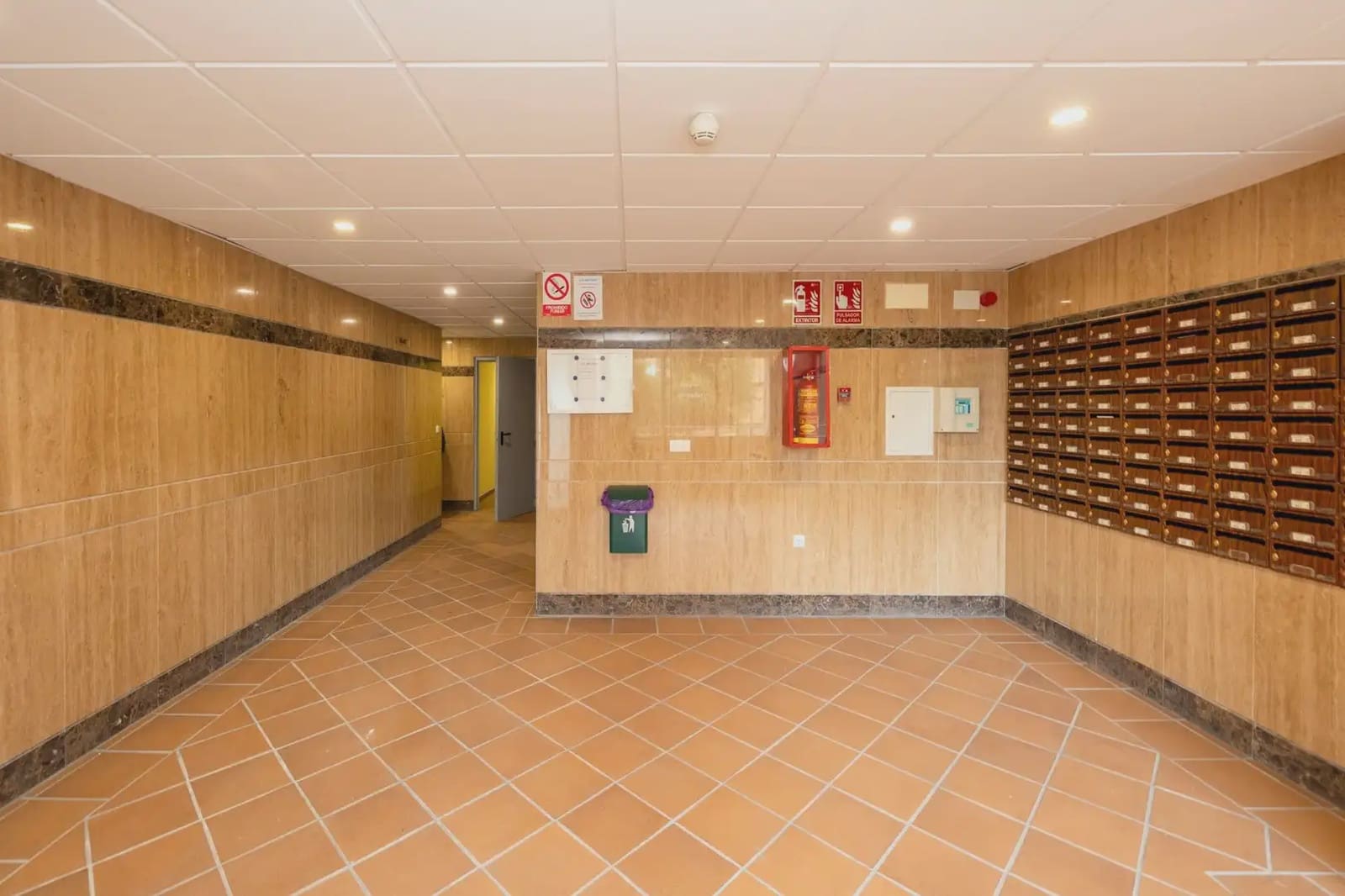 Flat te koop in Sierra Nevada - € 175.000 (Ref: 9836941)