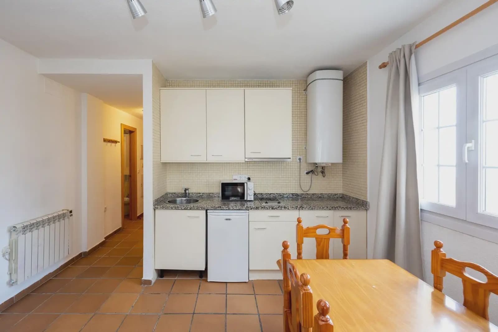 Flat te koop in Sierra Nevada - € 175.000 (Ref: 9836941)