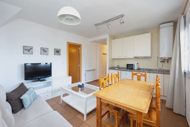 Flat te koop in Sierra Nevada, Monachil - € 175.000 (Ref: 9836941)