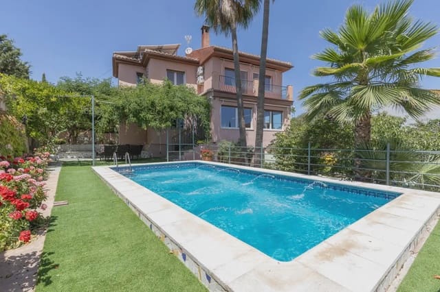 Villa til salg i Las Gabias med swimmingpool garage - € 575.000 (Ref: 9836942)