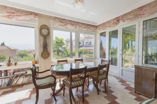 Villa til salg i Las Gabias med swimmingpool garage - € 575.000 (Ref: 9836942)