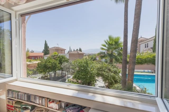 Villa til salg i Las Gabias med swimmingpool garage - € 575.000 (Ref: 9836942)