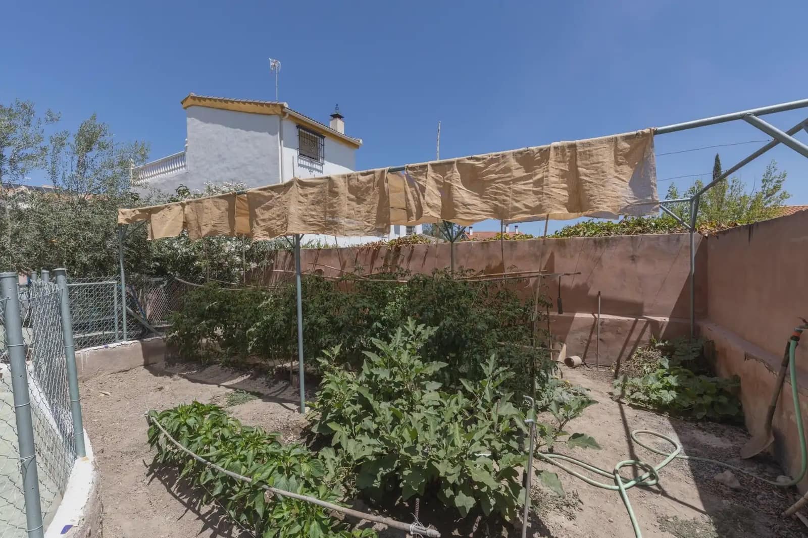 Moradia para venda em Las Gabias com piscina garagem - 575 000 € (Ref: 9836942)