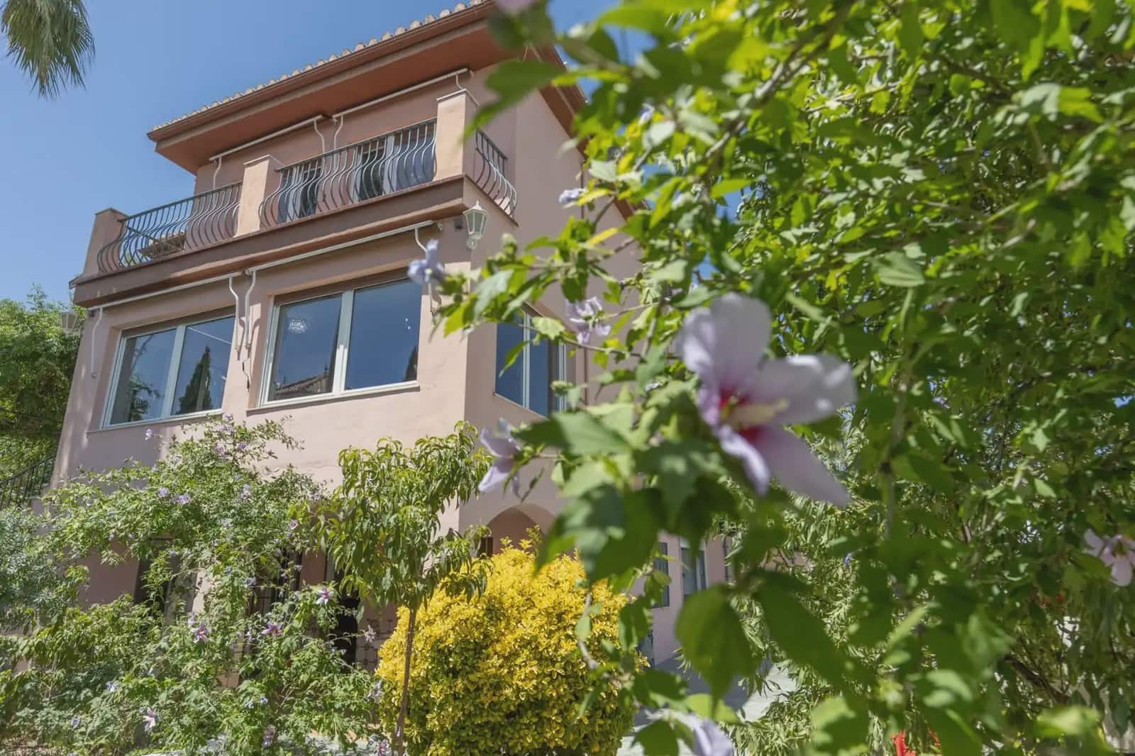Moradia para venda em Las Gabias com piscina garagem - 575 000 € (Ref: 9836942)