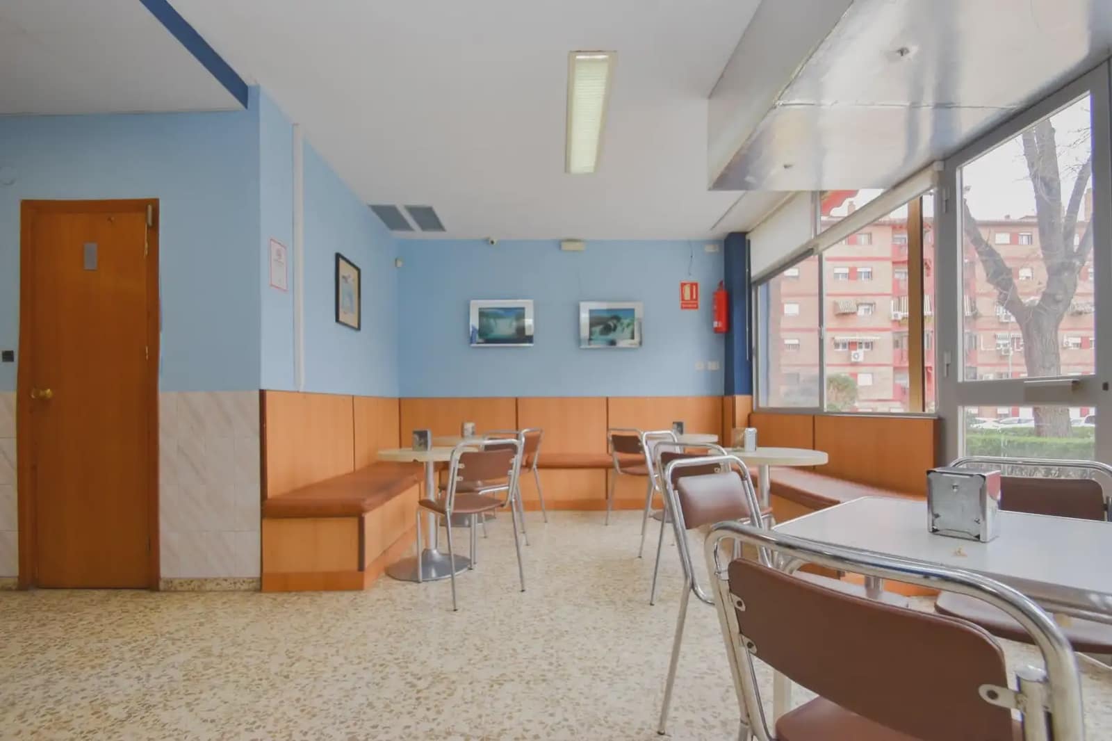 Local Comercial en Granada ciudad en venta - 170.000 € (Ref: 9836943)