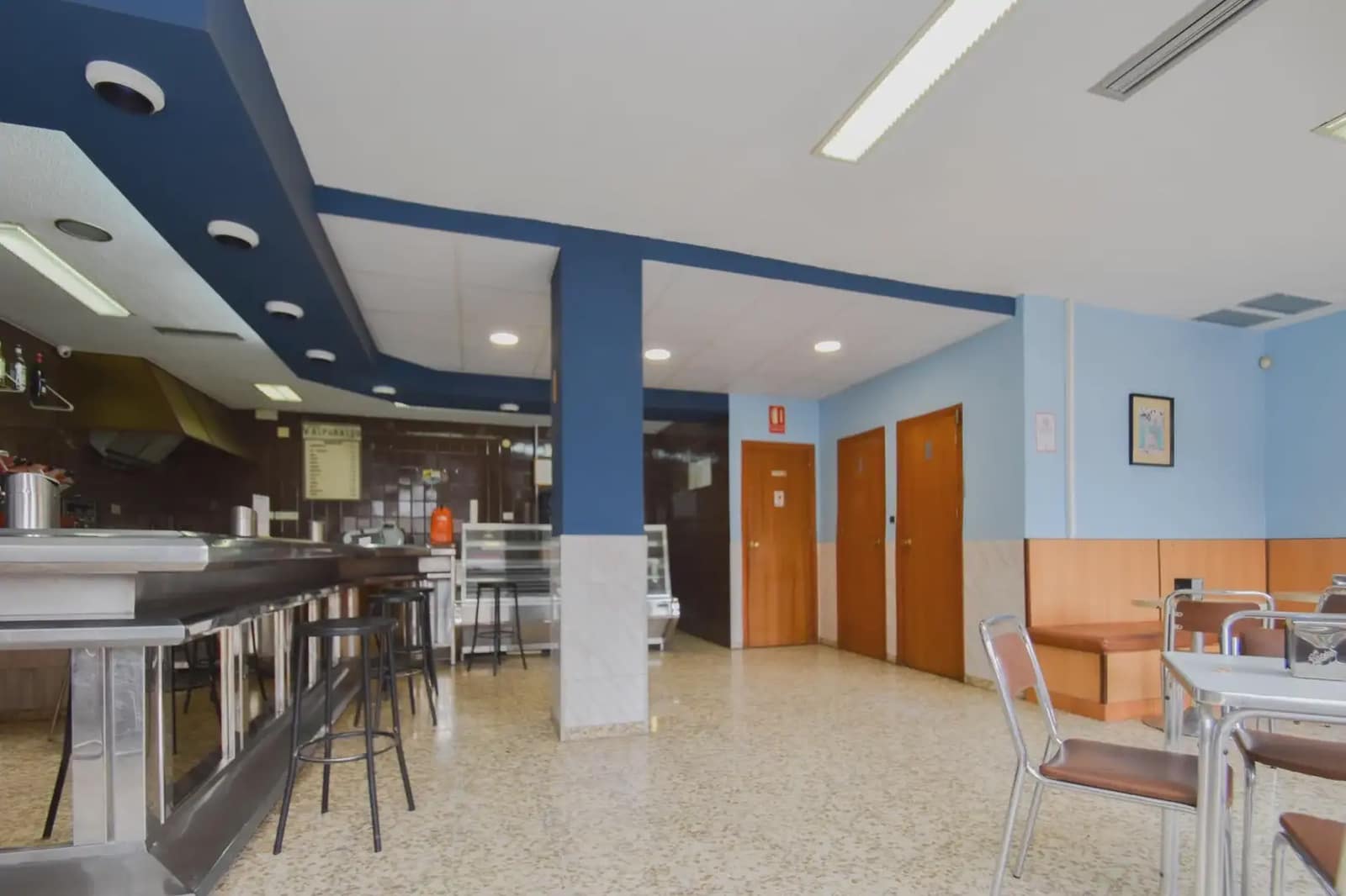 Local Comercial en Granada ciudad en venta - 170.000 € (Ref: 9836943)