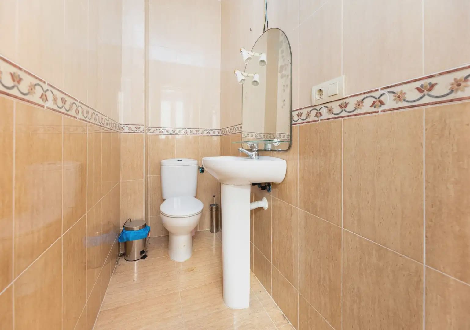 Flat for sale in Illora with garage - € 125,000 (Ref: 9836944)