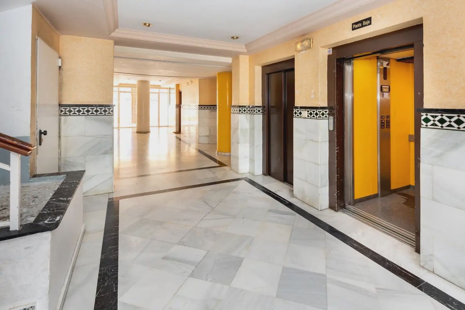 Apartment for sale in Gojar with pool - € 149,900 (Ref: 9836945)